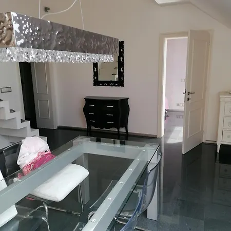 Apartment Centrum Luxury Wiew, Theras